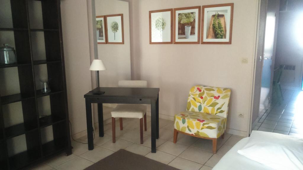 Tempologis Aparthotel Meylan Buitenkant foto